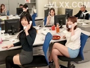 Hai anh chàng đồng tính say mê chơi bóng, quan hệ tình dục qua đường hậu môn và đường miệng