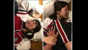 Vào một ngày nóng nực, một cô gái mới lớn ăn vận chỉnh tề và yêu cầu một chàng trai đưa cô đến khách sạn để cho cô xem mặt và quan hệ bằng miệng. Cô ấy cầm máy ảnh và chụp vào âm hộ của mình