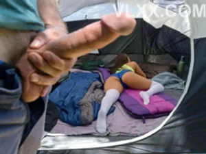 Đang làm quả lọ thì bị chị kế phát hiện